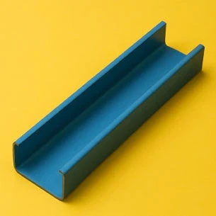 موارد استفاده از پروفیل C ؛ انتخابی مهندسی برای زیرسازی سقف و سازه های سبک تا نیمه سنگین